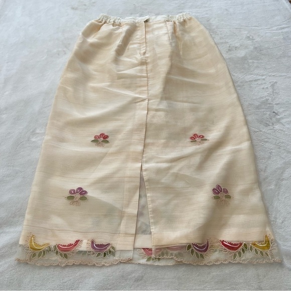 VINTAGE Handmade Floral Embroidered Blouse Skirt with Scarf - Picture 7 of 14
